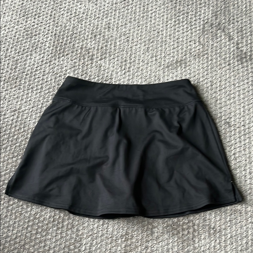 DSG Black Juniors Exercise Skort